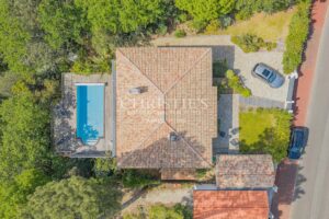 Charming Forest View Villa in Absolute Calm