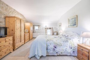 The Exquisite Plum Tree Farmhouse: Featuring a Pool and 3 acres Land