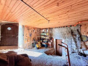Character house with pool, 5 bedrooms, 3.5 ha land – 20 min from Angoulême