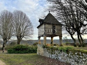 Propriété d’Exception Restaurée au Cœur du Triangle d’Or de la Dordogne