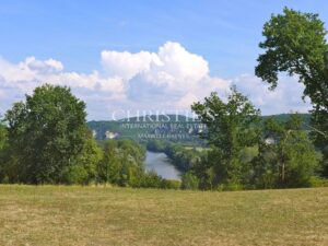 Propriété d’Exception Restaurée au Cœur du Triangle d’Or de la Dordogne