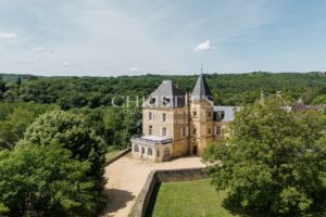 Propriété d’Exception Restaurée au Cœur du Triangle d’Or de la Dordogne