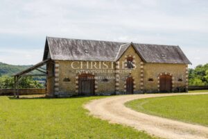 Propriété d’Exception Restaurée au Cœur du Triangle d’Or de la Dordogne