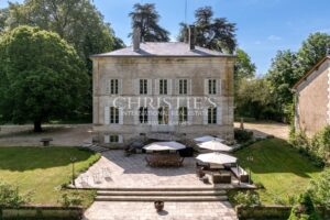 A Superb Manor and Estate with Diverse Income Potential