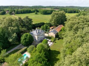 A Superb Manor and Estate with Diverse Income Potential