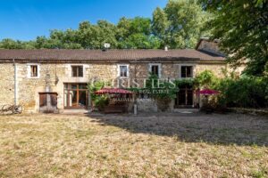 A Superb Manor and Estate with Diverse Income Potential