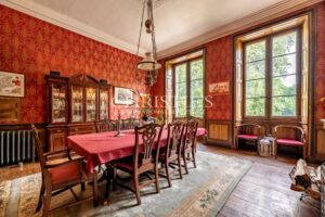 A Superb Manor and Estate with Diverse Income Potential