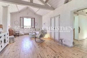 For Sale Vieux-Boucau - Property on the dune facing the ocean