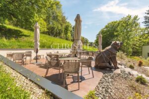 Prime Culinary Turnkey Investment Opportunity: A Michelin-Calibre Gastronomic Restaurant & Luxury Suites near Périgueux