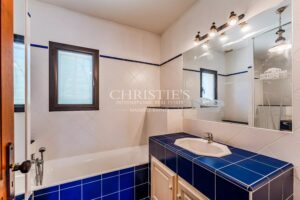 Bassin View & Grand Proportions — A Rare Balance
