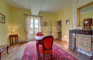 An exceptional estate in the Dordogne: an 18th-century manor house, a horse-riding estate and a lifestyle immersed in nature