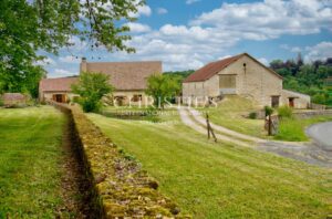 An exceptional estate in the Dordogne: an 18th-century manor house, a horse-riding estate and a lifestyle immersed in nature
