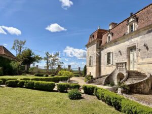 Elegantly Restored Chartreuse in the Heart of the Périgord Vert, Dordogne