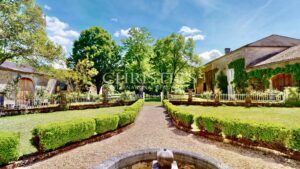 Elegantly Restored Chartreuse in the Heart of the Périgord Vert, Dordogne
