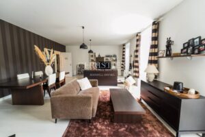 15TH-CENTURY MANSION – CONTEMPORARY ELEGANCE & FRENCH ART OF LIVING
