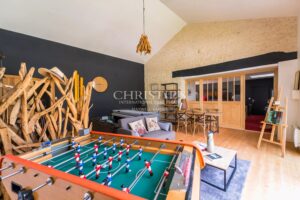 15TH-CENTURY MANSION – CONTEMPORARY ELEGANCE & FRENCH ART OF LIVING