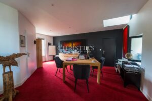 15TH-CENTURY MANSION – CONTEMPORARY ELEGANCE & FRENCH ART OF LIVING