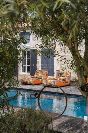 15TH-CENTURY MANSION – CONTEMPORARY ELEGANCE & FRENCH ART OF LIVING