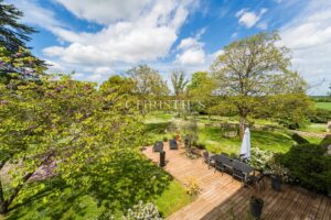 15TH-CENTURY MANSION – CONTEMPORARY ELEGANCE & FRENCH ART OF LIVING