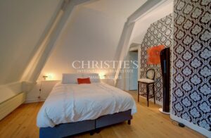 A prestigious estate with a park, in the heart of the Périgord