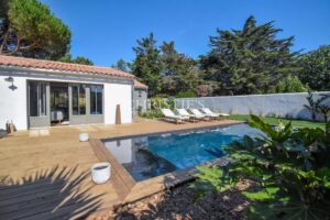 LE BOIS-PLAGE-EN RE - SUPERB FAMILY VILLA - BEACH AND SHOPS WITHIN WALKING DISTANCE