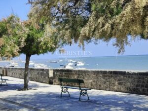 ENSEMBLE IMMOBILIER SUR LE PORT DE LA FLOTTE-EN-RE