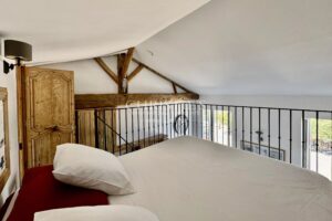 ENSEMBLE IMMOBILIER SUR LE PORT DE LA FLOTTE-EN-RE
