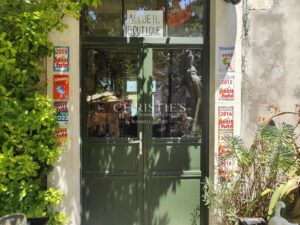 ENSEMBLE IMMOBILIER SUR LE PORT DE LA FLOTTE-EN-RE
