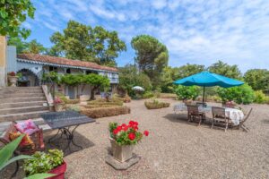 Charming countryside manoir with flexible accommodation  ﻿