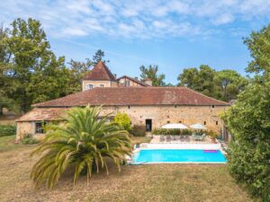 Charming countryside manoir with flexible accommodation  ﻿