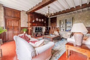 Charming countryside manoir with flexible accommodation  ﻿