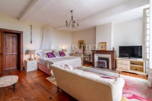 Charming countryside manoir with flexible accommodation  ﻿