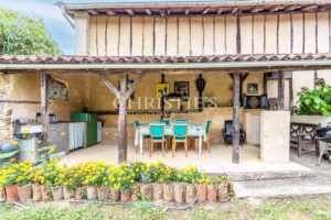 Charming countryside manoir with flexible accommodation 