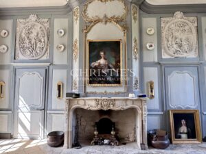 Historic 18th-century abbey with equestrian estate in pristine countryside.