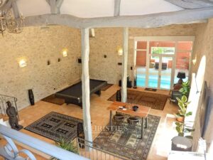 Haut-Agenais – A characterful property with spacious rooms and plenty of potential