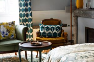 Character estate dating from the 18th century in the heart of Saint-Estèphe