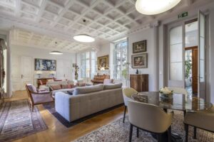Hôtel Particulier d’Exception à Rochefort, face à la Corderie Royale