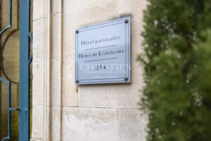 Hôtel Particulier d’Exception à Rochefort, face à la Corderie Royale