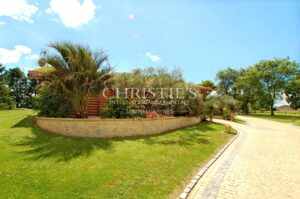 Domaine de charme avec chalet et trois gîtes. Secteur nord gironde
