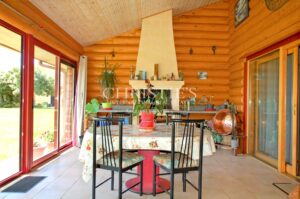 Domaine de charme avec chalet et trois gîtes. Secteur nord gironde