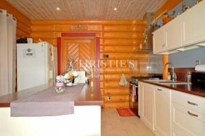 Domaine de charme avec chalet et trois gîtes. Secteur nord gironde