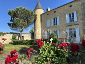 Historic 15th-century fortified château near Bordeaux