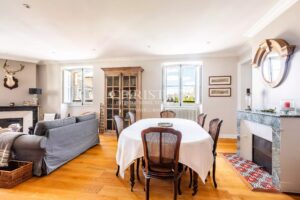 EXCLUSIVE / Bordeaux City Centre: renovated flat