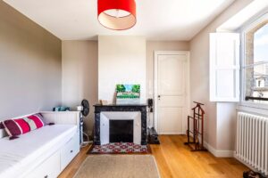 EXCLUSIVE / Bordeaux City Centre: renovated flat