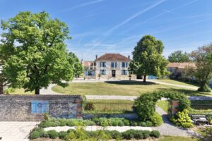 Beautiful Character Estate with Guest House, 30 Minutes from Cognac