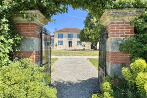 Beautiful Character Estate with Guest House, 30 Minutes from Cognac