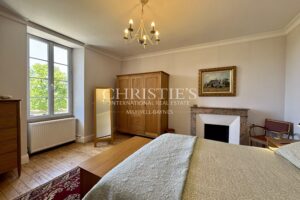 Beautiful Character Estate with Guest House, 30 Minutes from Cognac