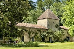 Magnificent 18th century property in Charente