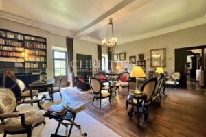 Magnificent 18th century property in Charente