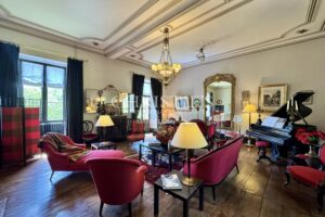 Magnificent 18th century property in Charente